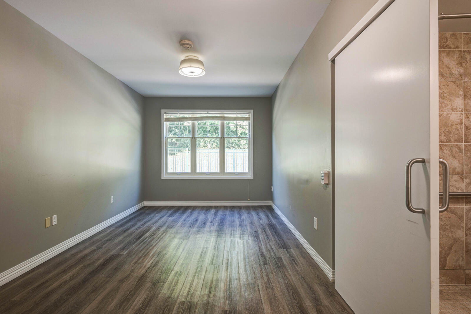 Resident Room 6
