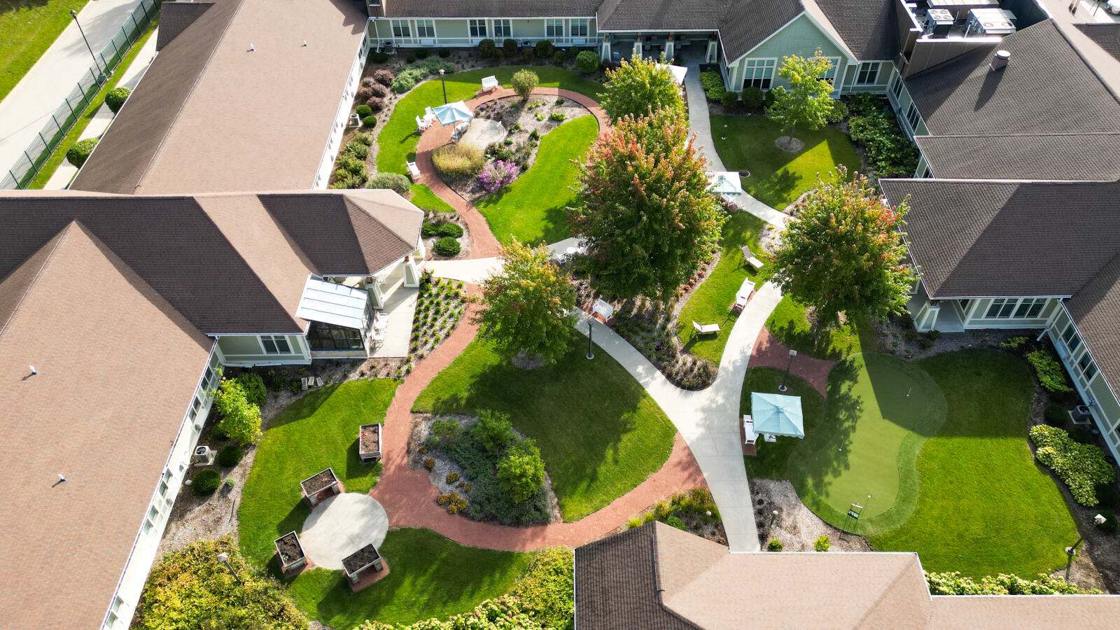 Aerial View of Courtyard 3
