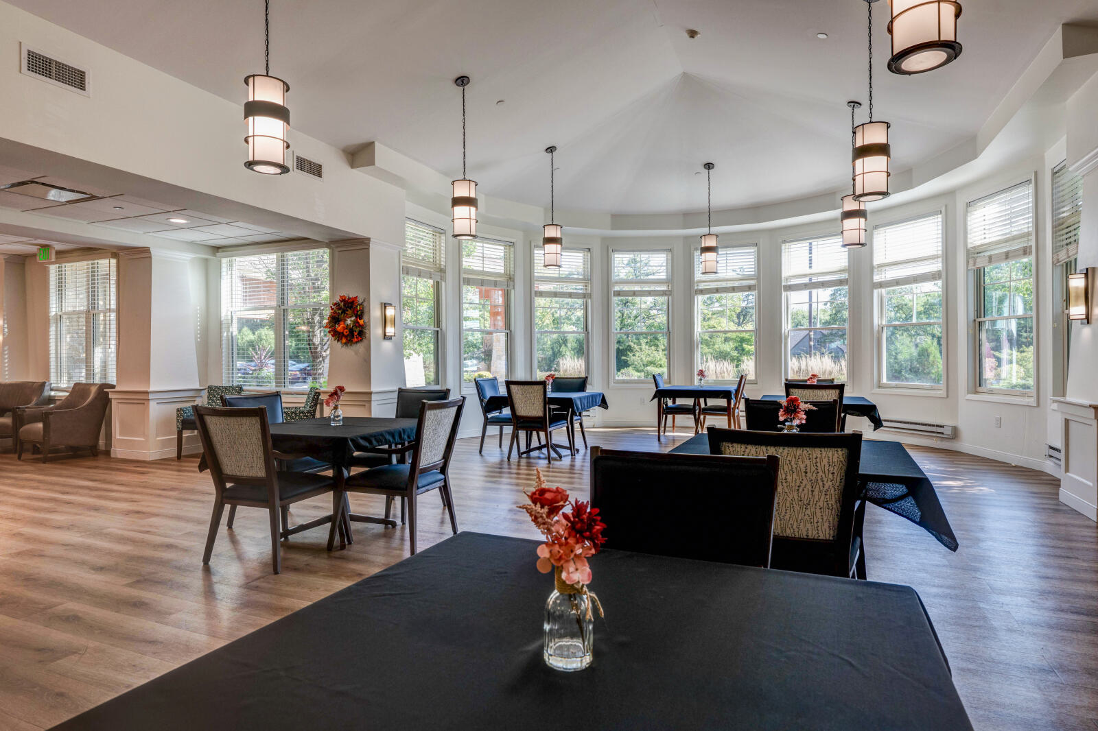 Dining Area 1