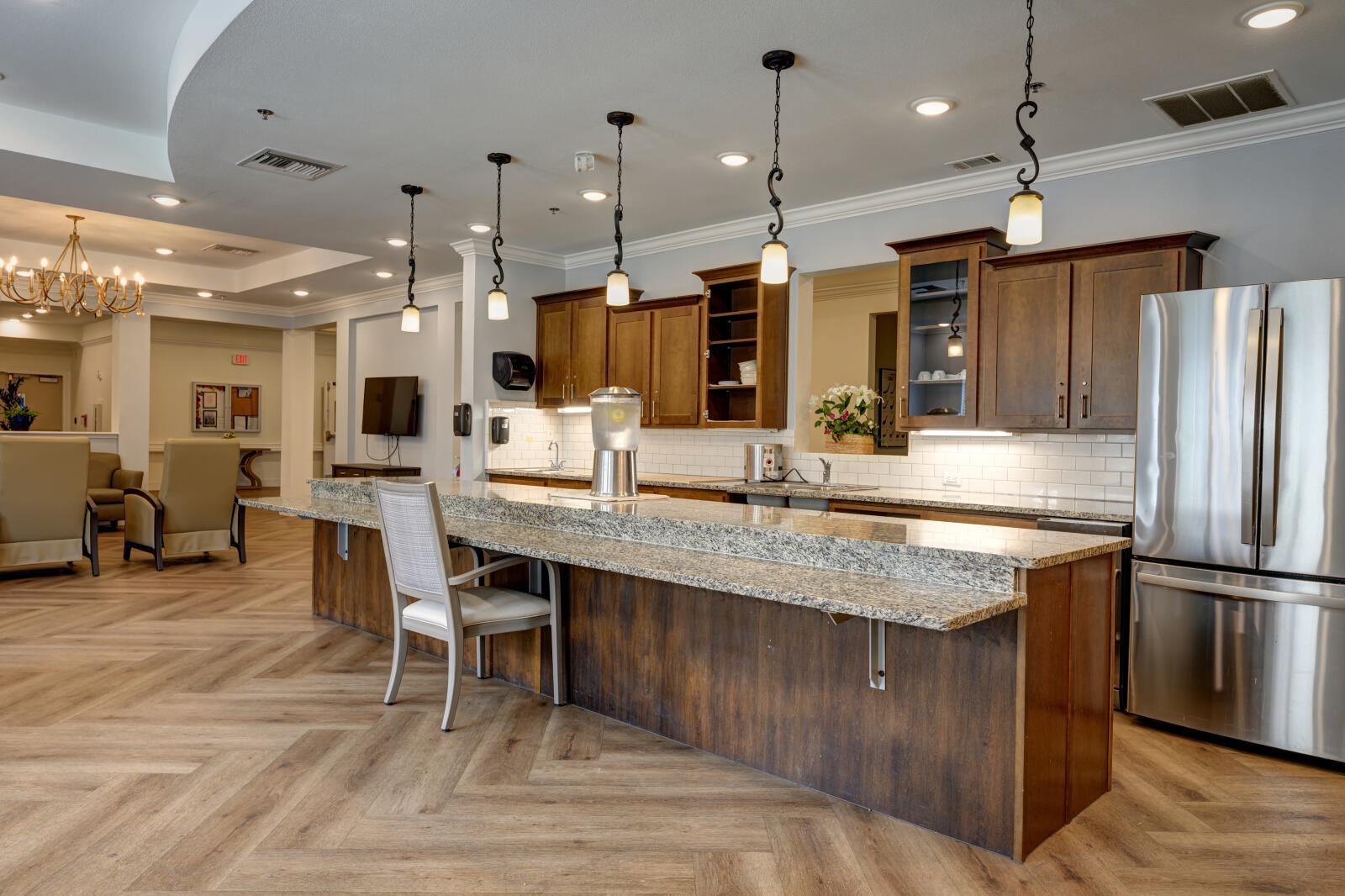 Kitchen/Dining Area 2