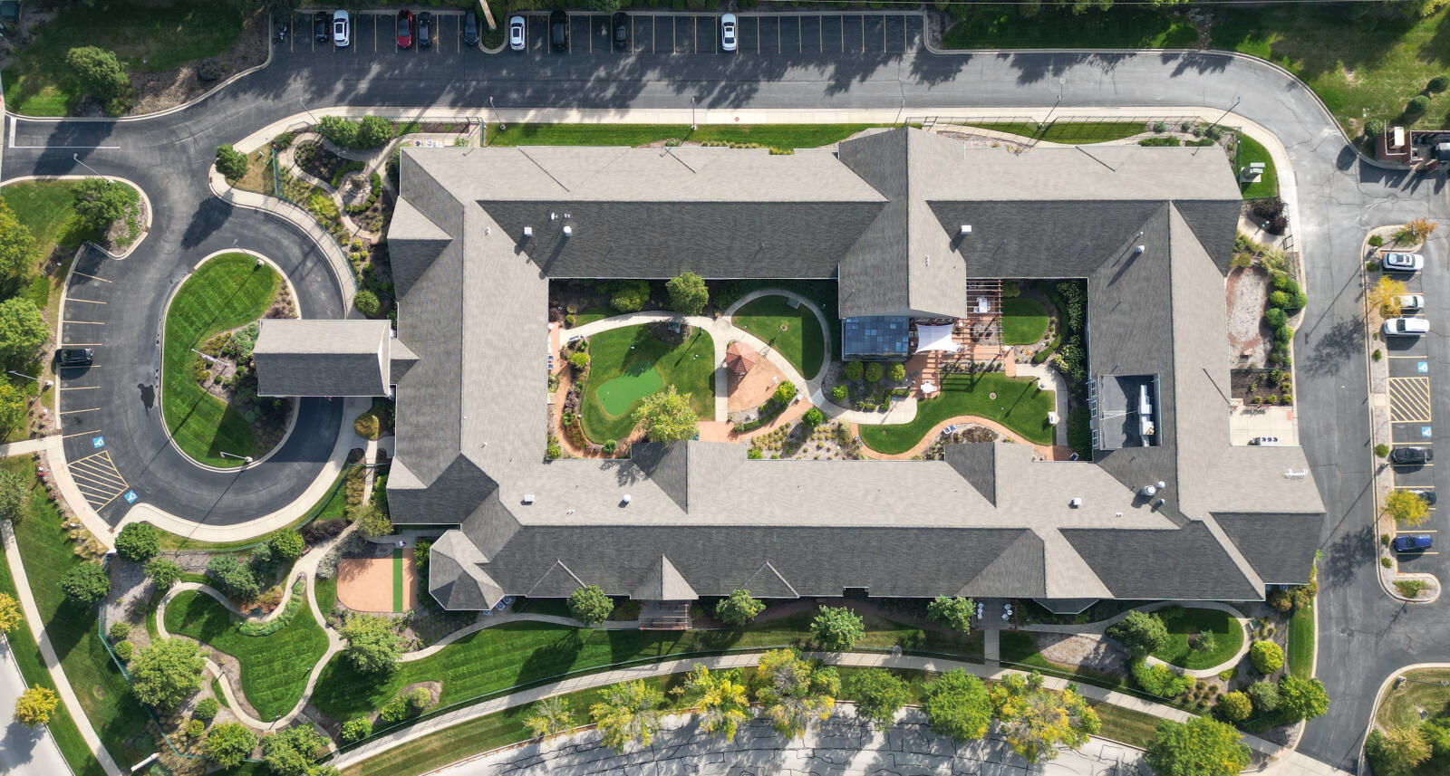 Aerial View of The Auberge at Naperville 2