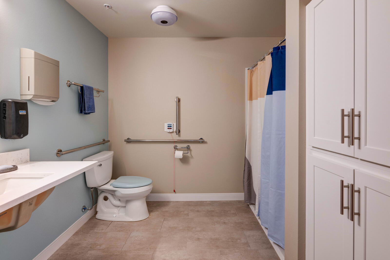 Resident Room 4