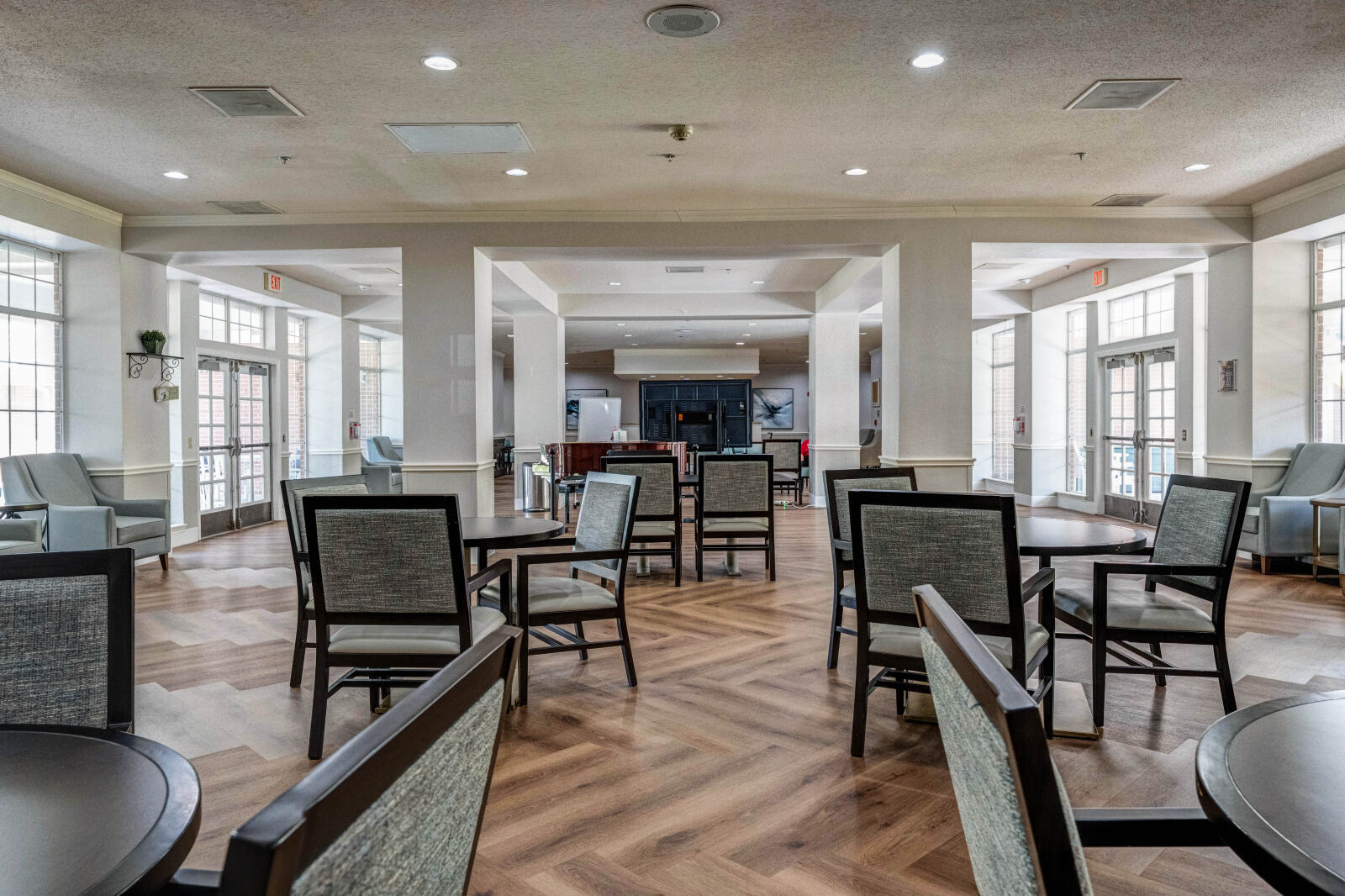 Bistro Seating 2