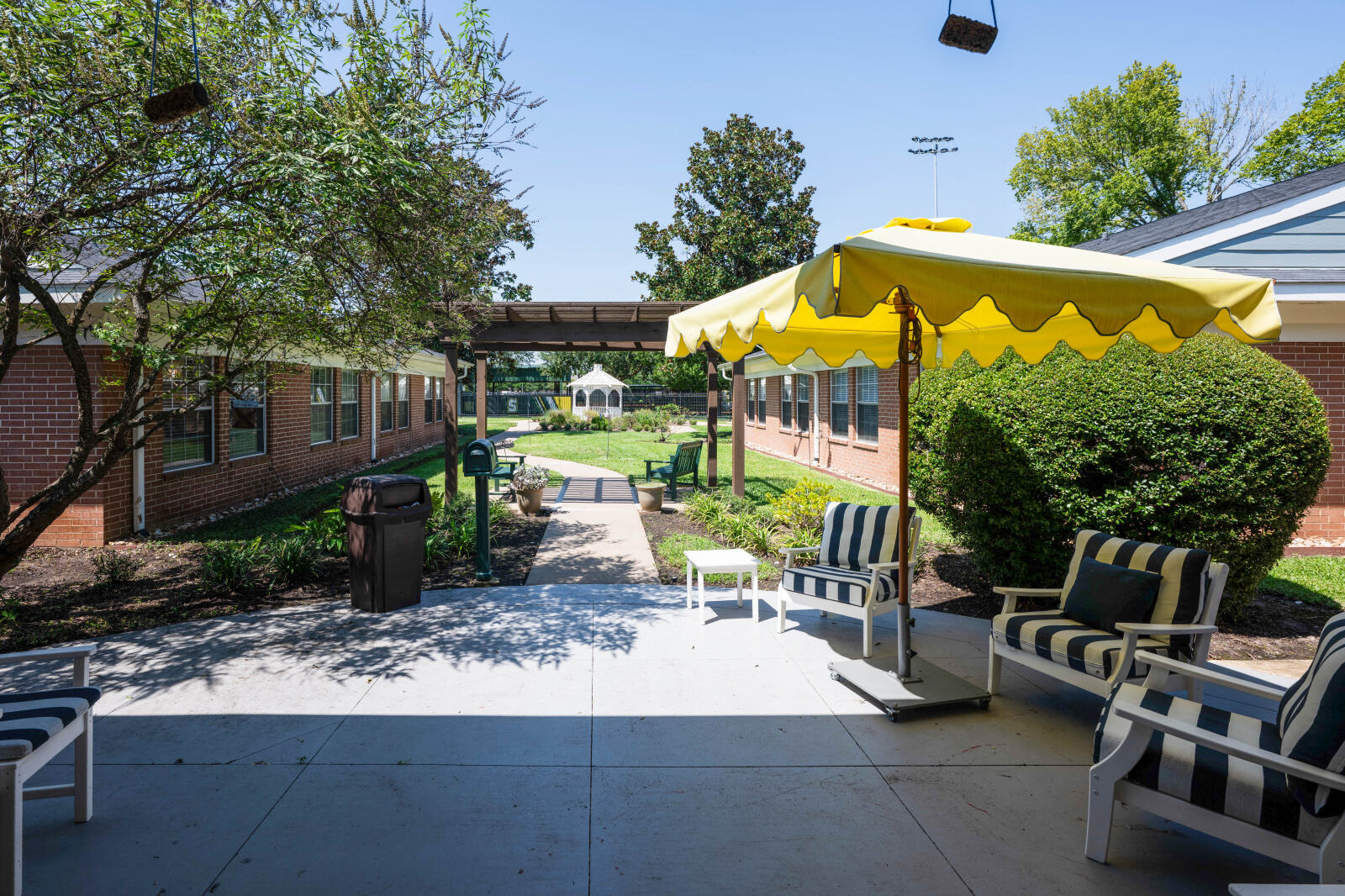 Courtyard Seating